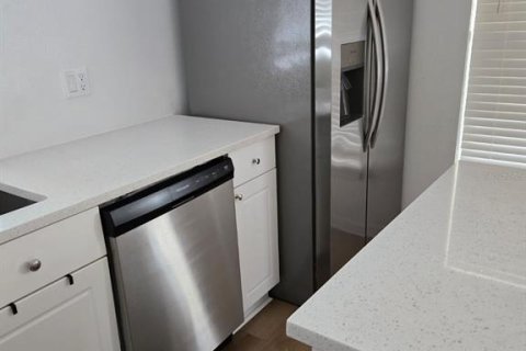 Touwnhouse à louer à Kissimmee, Floride: 4 chambres, 174.01 m2 № 1562887 - photo 5