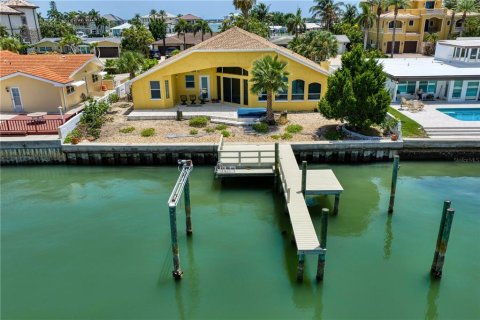 Villa ou maison à vendre à Belleair Beach, Floride: 3 chambres, 253.53 m2 № 2217341 - photo 30