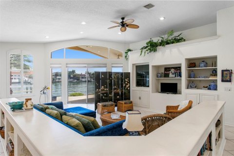 Villa ou maison à vendre à Belleair Beach, Floride: 3 chambres, 253.53 m2 № 2217341 - photo 12