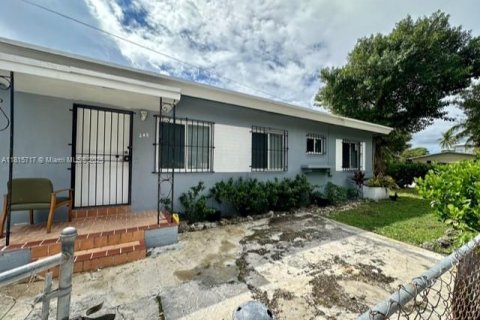 Commercial property in Miami, Florida 180.42 sq.m. № 1772306 - photo 16