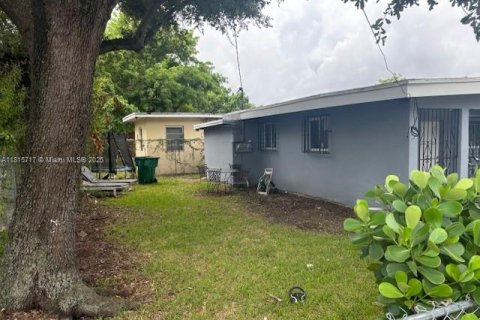 Commercial property in Miami, Florida 180.42 sq.m. № 1772306 - photo 22