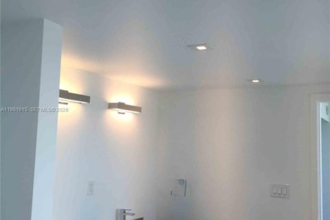 Copropriété à vendre à Sunny Isles Beach, Floride: 3 chambres, 156.82 m2 № 2043169 - photo 11