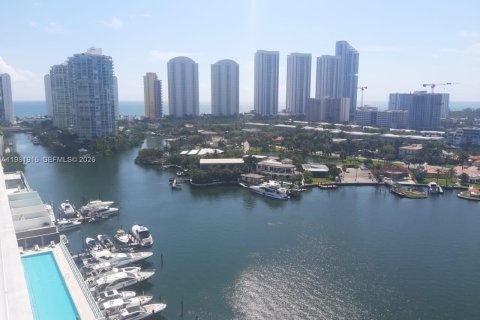 Copropriété à vendre à Sunny Isles Beach, Floride: 3 chambres, 156.82 m2 № 2043169 - photo 3