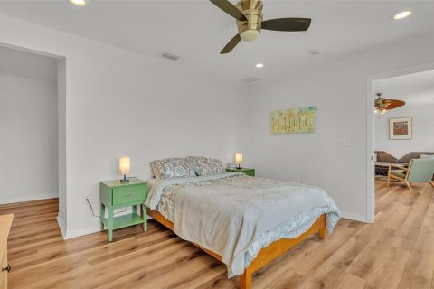 House in Winter Haven, Florida 3 bedrooms, 169.83 sq.m. № 1743789 - photo 28