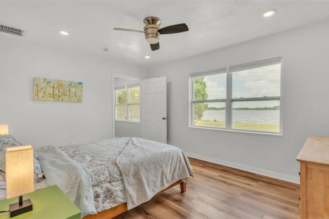 House in Winter Haven, Florida 3 bedrooms, 169.83 sq.m. № 1743789 - photo 29