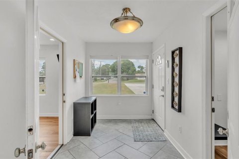 House in Winter Haven, Florida 3 bedrooms, 169.83 sq.m. № 1743789 - photo 14