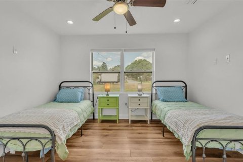 House in Winter Haven, Florida 3 bedrooms, 169.83 sq.m. № 1743789 - photo 8