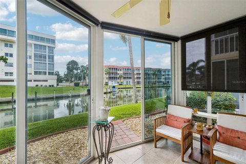 Copropriété à vendre à Sarasota, Floride: 1 chambre, 80.36 m2 № 2398857 - photo 20