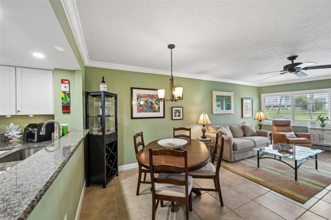 Copropriété à vendre à Sarasota, Floride: 1 chambre, 80.36 m2 № 2398857 - photo 12