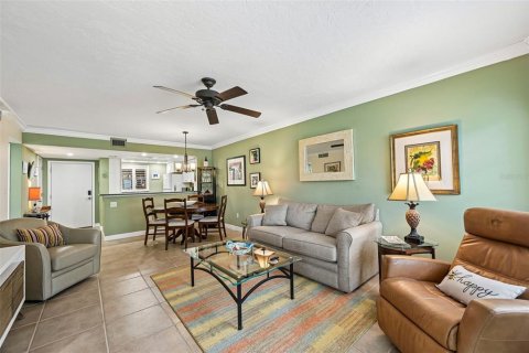 Copropriété à vendre à Sarasota, Floride: 1 chambre, 80.36 m2 № 2398857 - photo 16