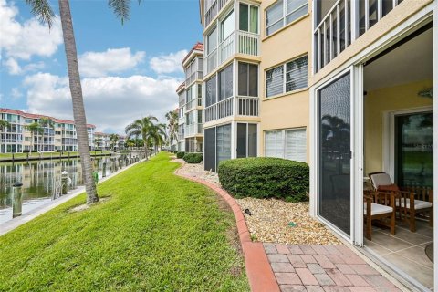 Copropriété à vendre à Sarasota, Floride: 1 chambre, 80.36 m2 № 2398857 - photo 27