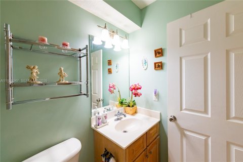 Купить кондоминиум в Майами, Флорида 1 спальня, 55.28м2, № 2054460 - фото 12