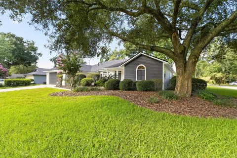Casa en venta en Gainesville, Florida, 4 dormitorios, 220.92 m2 № 2197452 - foto 2