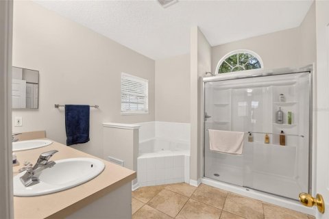 Casa en venta en Gainesville, Florida, 4 dormitorios, 220.92 m2 № 2197452 - foto 21