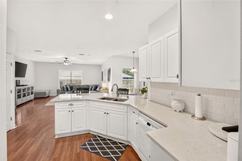 Casa en venta en Gainesville, Florida, 4 dormitorios, 220.92 m2 № 2197452 - foto 13