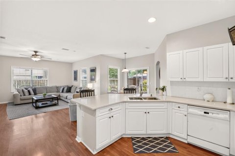 Casa en venta en Gainesville, Florida, 4 dormitorios, 220.92 m2 № 2197452 - foto 14