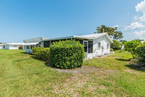 House in Seminole, Florida 2 bedrooms, 125.88 sq.m. № 2308542 - photo 27