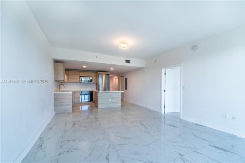 Condo in North Miami Beach, Florida, 2 bedrooms  № 2036190 - photo 20