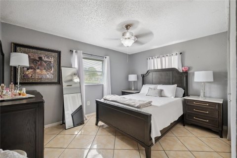 Villa ou maison à vendre à Spring Hill, Floride: 5 chambres, 311.22 m2 № 1831792 - photo 25