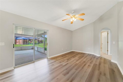 House in Kissimmee, Florida 4 bedrooms, 154.22 sq.m. № 1831463 - photo 3
