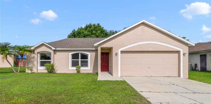 House in Kissimmee, Florida 4 bedrooms, 154.22 sq.m. № 1831463