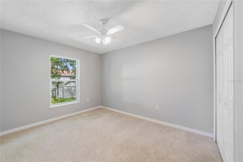 House in Kissimmee, Florida 4 bedrooms, 154.22 sq.m. № 1831463 - photo 14