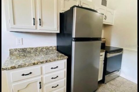 House in Tampa, Florida 3 bedrooms, 82.87 sq.m. № 2209206 - photo 5