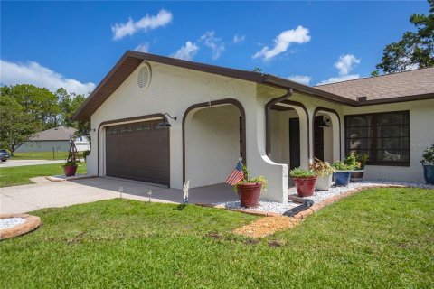 House in Homosassa, Florida 3 bedrooms, 126.07 sq.m. № 1815775 - photo 8