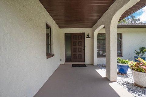 House in Homosassa, Florida 3 bedrooms, 126.07 sq.m. № 1815775 - photo 9