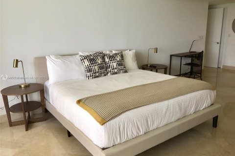 Copropriété à louer à Hallandale Beach, Floride: 2 chambres, 135.45 m2 № 1860188 - photo 7
