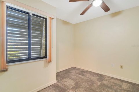 Condo in Tavares, Florida, 2 bedrooms  № 1856243 - photo 7