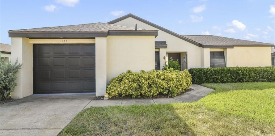 Condo in Tavares, Florida, 2 bedrooms  № 1856243