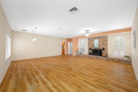 House in Tarpon Springs, Florida 3 bedrooms, 230.12 sq.m. № 1684656 - photo 29