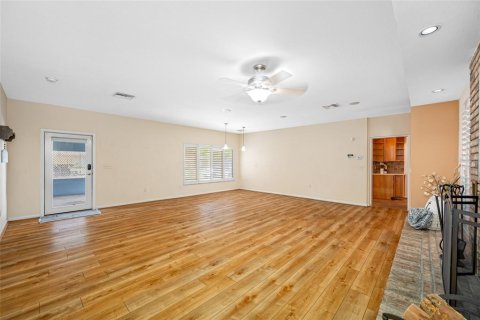 House in Tarpon Springs, Florida 3 bedrooms, 230.12 sq.m. № 1684656 - photo 28