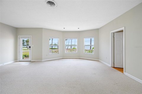 House in Tarpon Springs, Florida 3 bedrooms, 230.12 sq.m. № 1684656 - photo 15