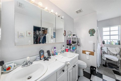 Casa en venta en Dade City, Florida, 3 dormitorios, 148.64 m2 № 1915086 - foto 17