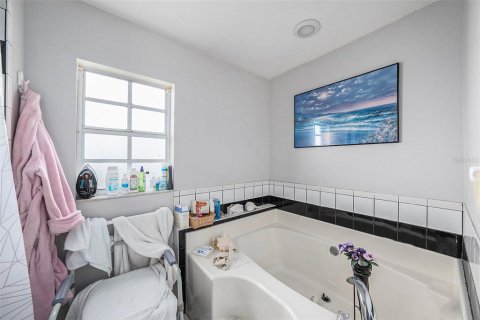 Casa en venta en Dade City, Florida, 3 dormitorios, 148.64 m2 № 1915086 - foto 18