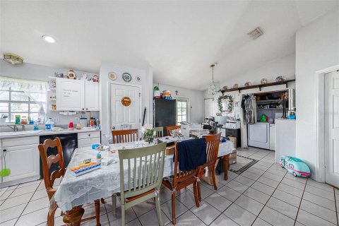 Casa en venta en Dade City, Florida, 3 dormitorios, 148.64 m2 № 1915086 - foto 12