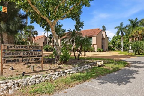 Condo à Sarasota, Floride, 2 chambres  № 2321232