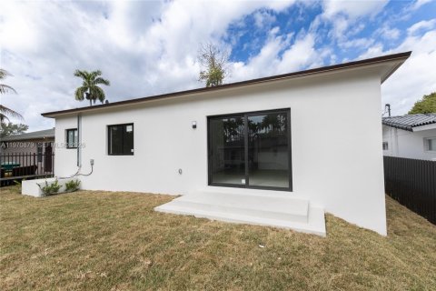 Купить виллу или дом в Майами, Флорида 3 спальни, 157.93м2, № 2032708 - фото 27