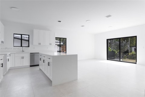 Купить виллу или дом в Майами, Флорида 3 спальни, 157.93м2, № 2032708 - фото 7