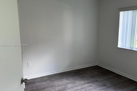 Touwnhouse à louer à Homestead, Floride: 2 chambres, 76.37 m2 № 2032474 - photo 4