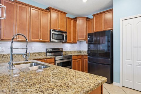 Touwnhouse à vendre à Wesley Chapel, Floride: 3 chambres, 172.15 m2 № 2215671 - photo 19