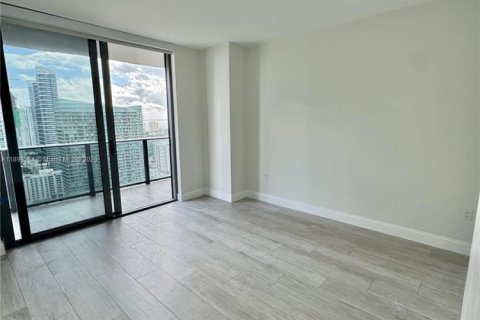 Condominio en alquiler en Miami, Florida, 1 dormitorio, 78.32 m2 № 2013404 - foto 9