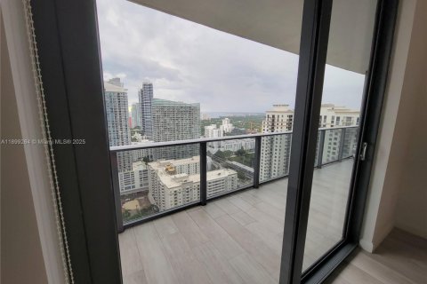 Condominio en alquiler en Miami, Florida, 1 dormitorio, 78.32 m2 № 2013404 - foto 26
