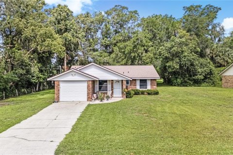 House in Orange City, Florida 3 bedrooms, 112.78 sq.m. № 1824228 - photo 1