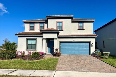 Купить виллу или дом в Хейнс-Сити, Флорида 7 комнат, 235.69м2, № 1797807 - фото 1