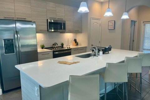 Купить виллу или дом в Хейнс-Сити, Флорида 7 комнат, 235.69м2, № 1797807 - фото 8