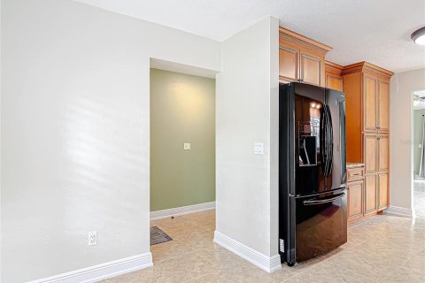 Townhouse in Ormond Beach, Florida 3 bedrooms, 154.59 sq.m. № 1650998 - photo 13