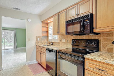 Townhouse in Ormond Beach, Florida 3 bedrooms, 154.59 sq.m. № 1650998 - photo 14